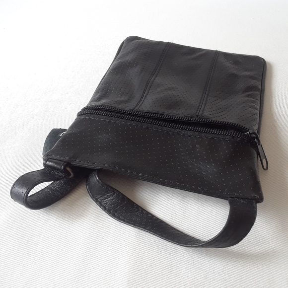 Moroccan Soft Leather Crossbody Bag. Black - Picture 12 of 13